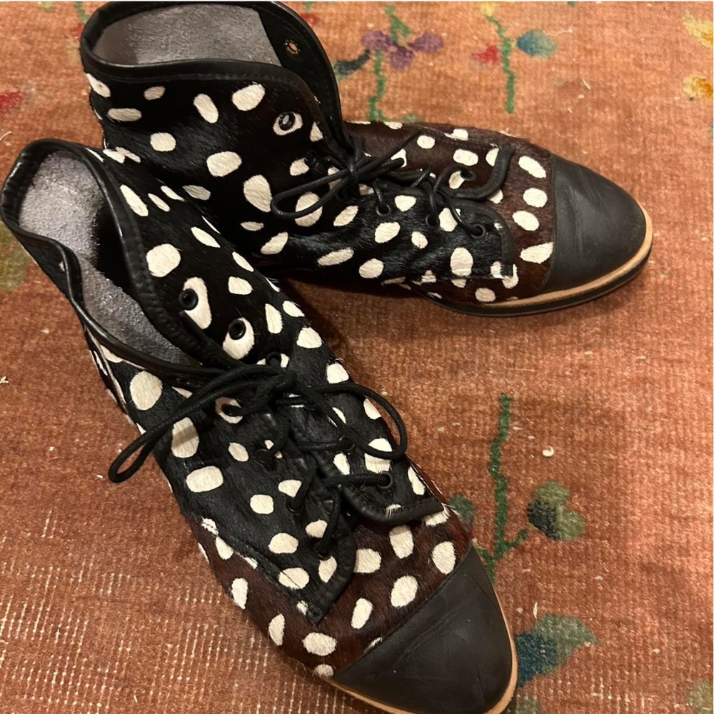 Loeffler Randall lace up pony hair Polka Dot Shoes Size 8 - Picture 3 of 8